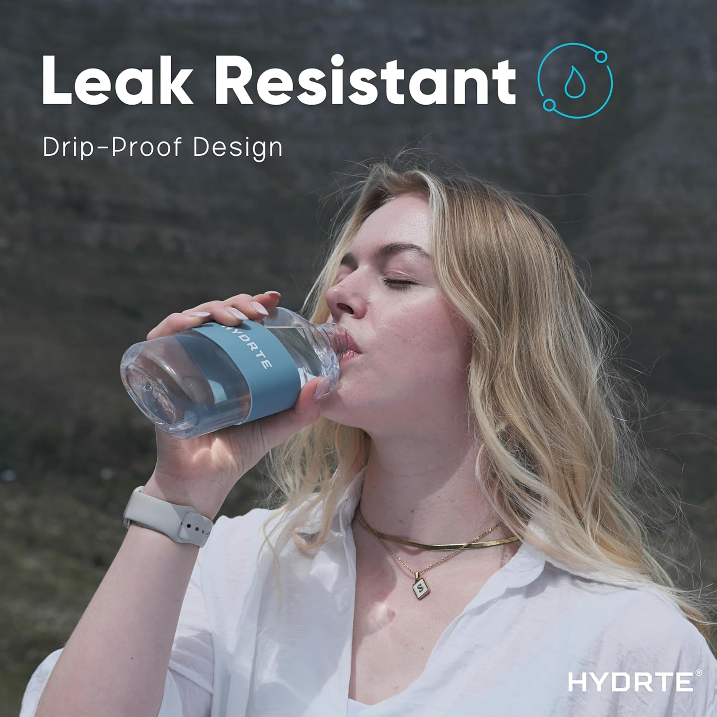 HYDRO SlimMate™. Lightweight, flat, protective bottle for active and stylish.