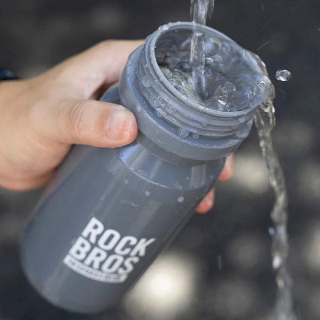 HYDRO RidePro    lightweight, versatile, with a quick-drinking valve