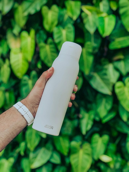 HYDRO PureUV. Smart bottle with water purification and thermal insulation.